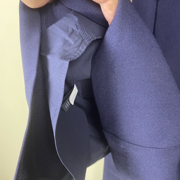 Tahari Navy Blue Sheath Dress with Gold Hardware on Belt w/ Front Slit Size 4 - Picture 11 of 13